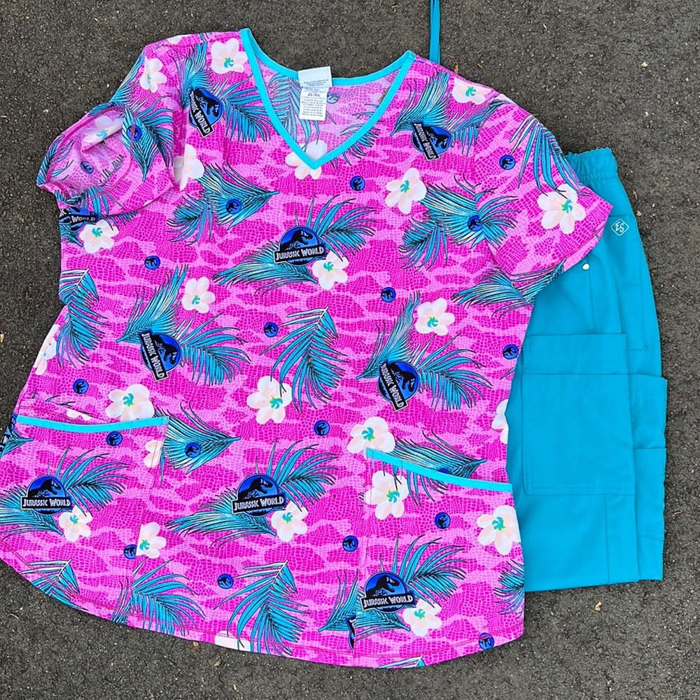 Women’s Scrubs
